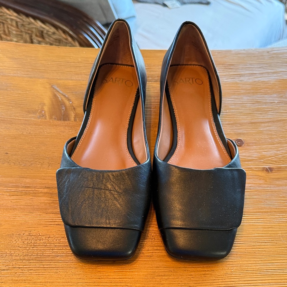 SARTO By Franco Sarto Elegant Black Flats